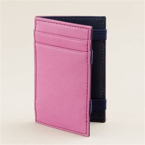 The J Crew Magi Wallet: A Fashionable Solution to Everyday Chaos